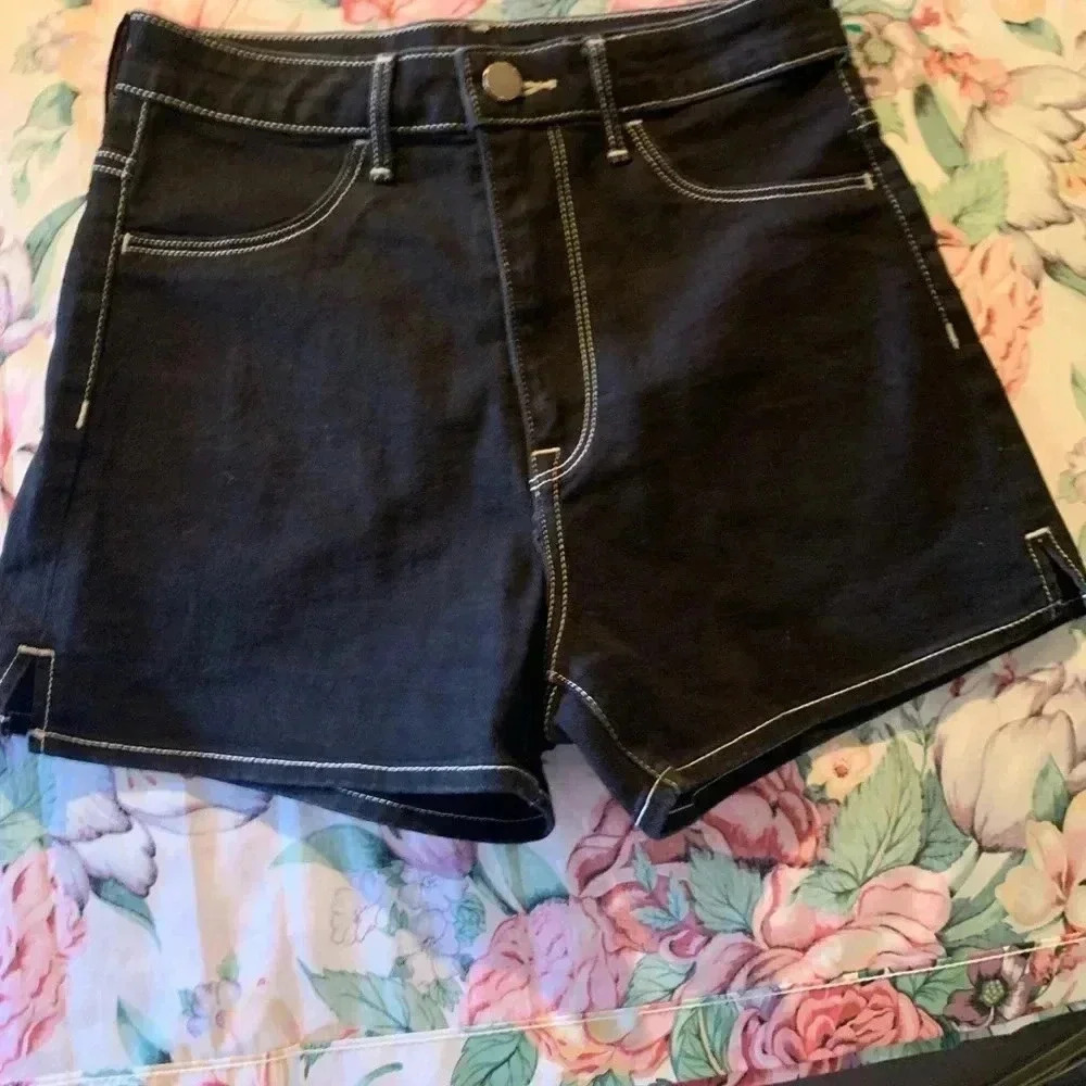 H&M Women’s Jean Shorts Size 2